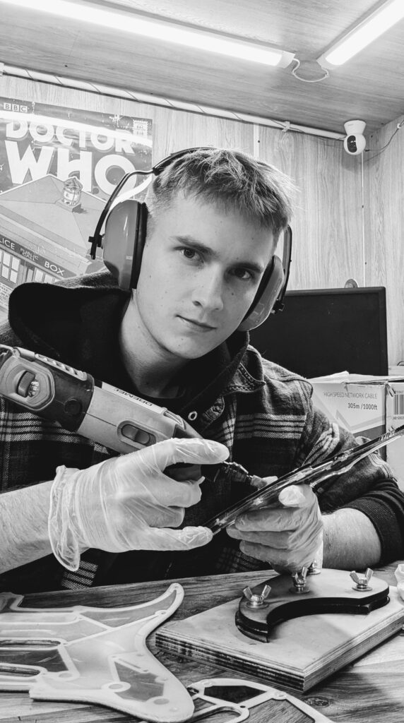 Profile photo of InkWood, ASMR DIY maker